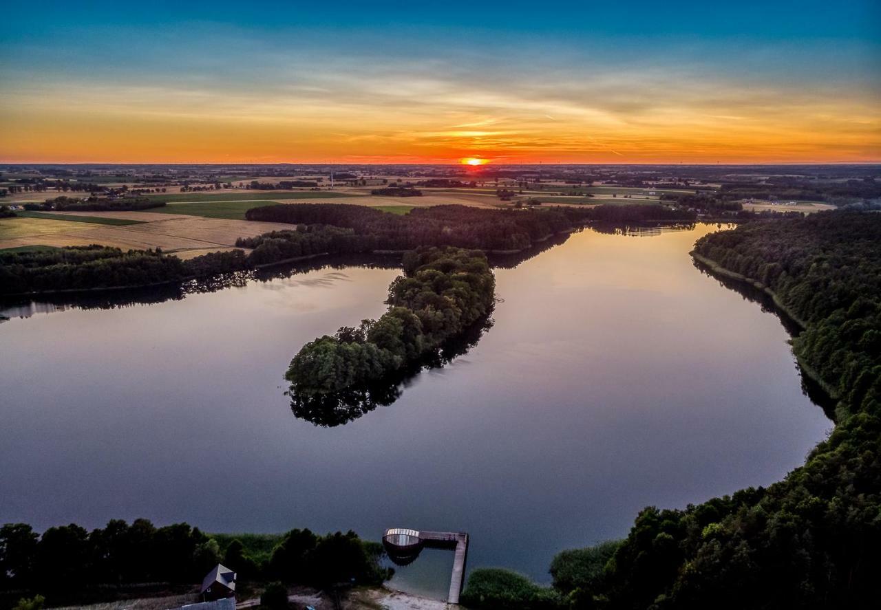 Pensjonat Dworek Polski Chojno  ภายนอก รูปภาพ